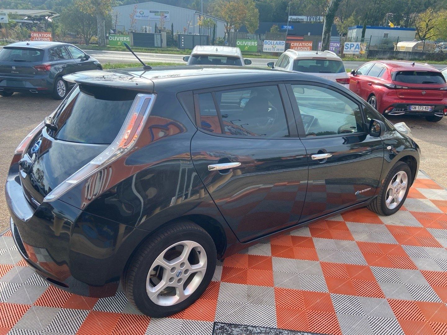 NISSAN LEAF - 109 30KWH ACENTA AUTO GPS