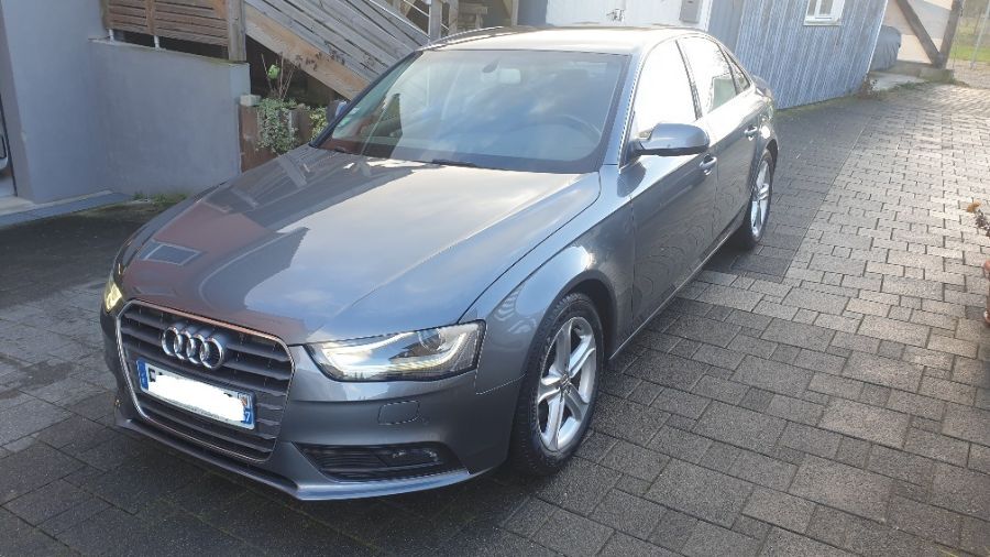 AUDI A4 BERLINE 150 TDI MULTITRONIC AMBITION