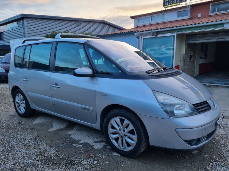 RENAULT ESPACE IV - 2.2DCI 150 16V Turbo