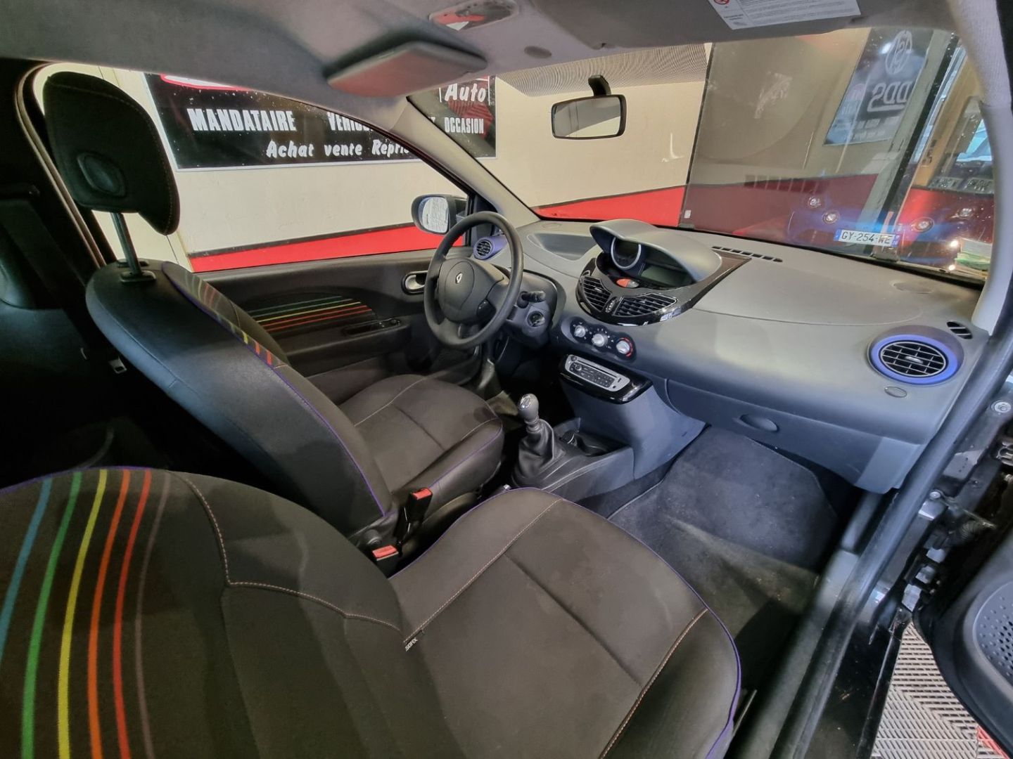 RENAULT TWINGO II - 1.2 16V 75cv CLIM REGUL CT OK