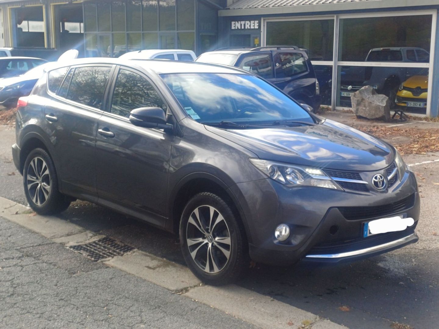 TOYOTA RAV4 - 2.0 D-4D 124CH LIFE AWD