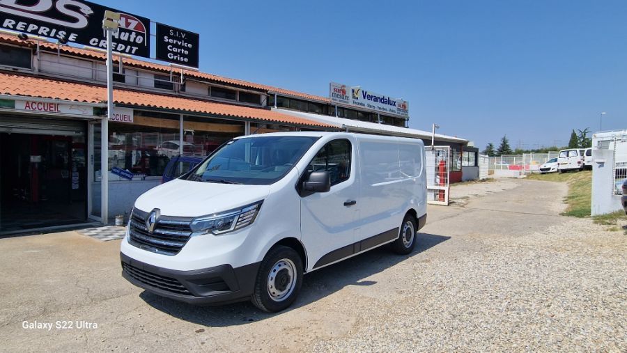 RENAULT TRAFIC NEUF - 150 CH GPS CLIM REGUL L1H1 RED EDITION (2024)