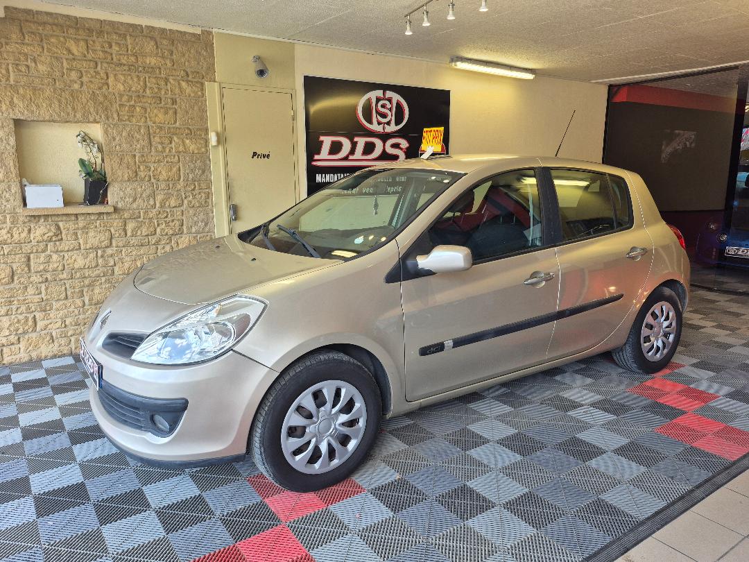RENAULT CLIO III - 1.5 DCI 85 CLIM REGULATEUR (2006)