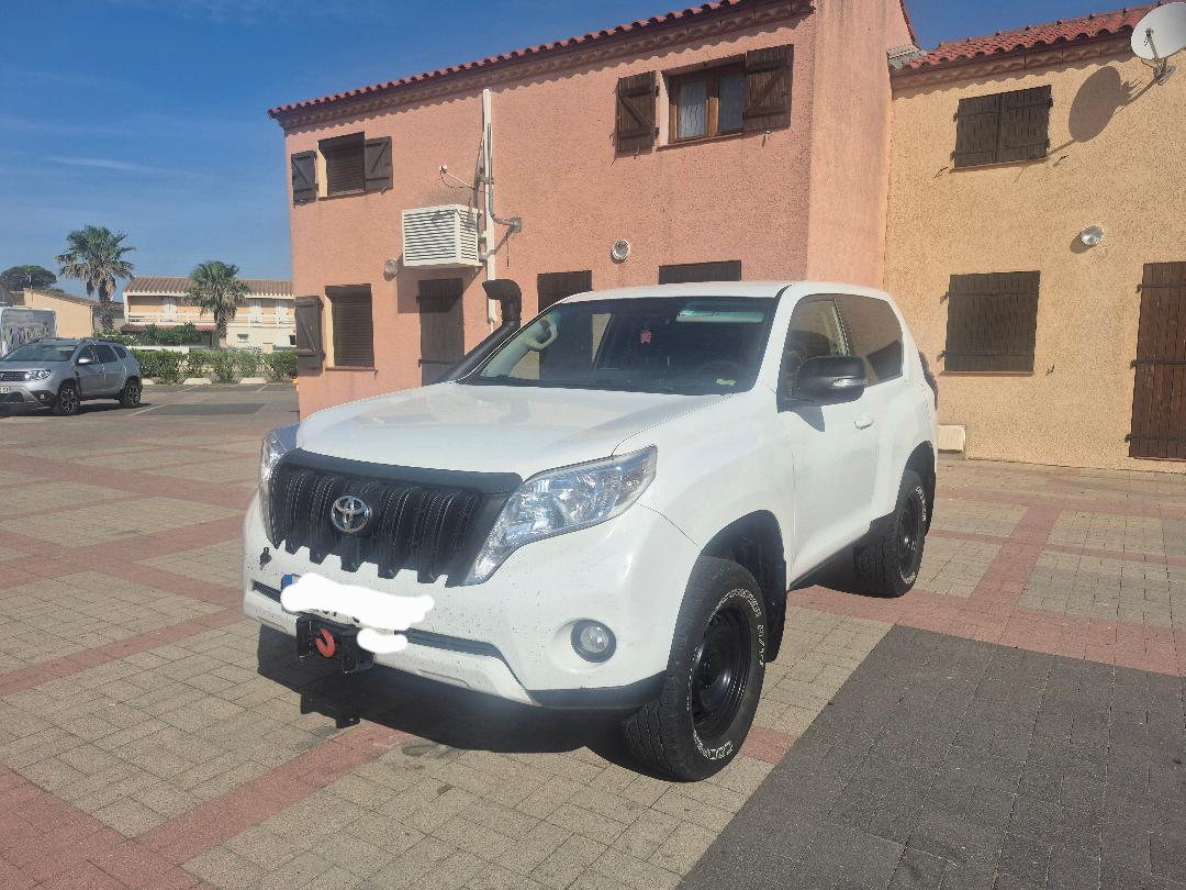 TOYOTA LAND CRUISER - 2.8 D-4D GX TREUIL SNORKEL GPS (2016)
