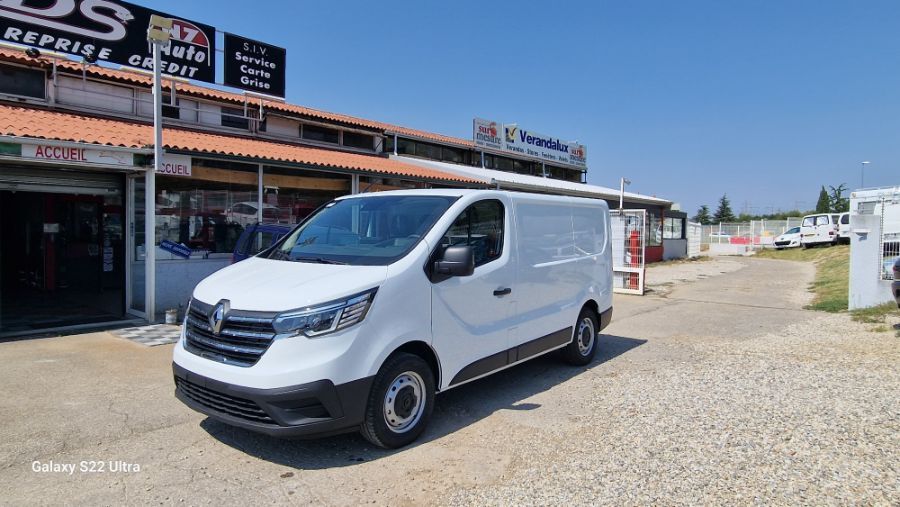 RENAULT TRAFIC NEUF - 150 CH GPS CLIM REGUL L1H1 RED EDITION (2023)
