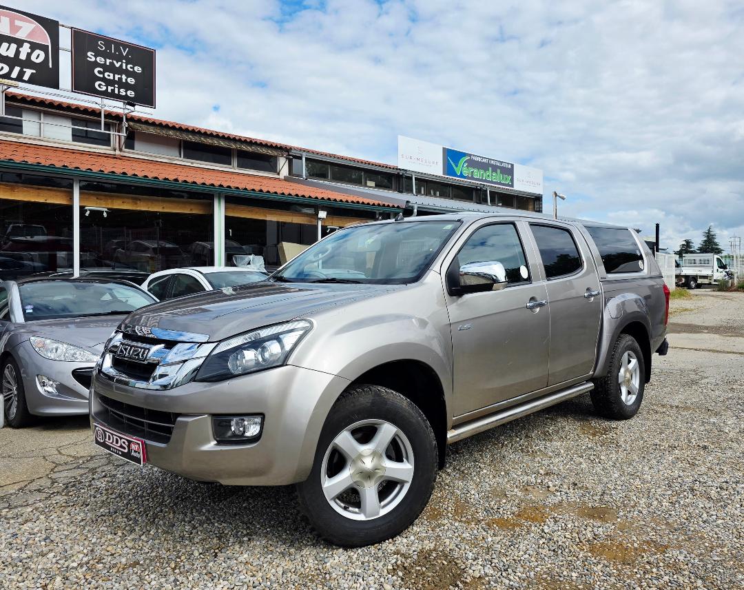 ISUZU DMAX - 2.5 TWIN TURBODIESEL DOUBLE CABINE CUSTOM 4WD (2016)