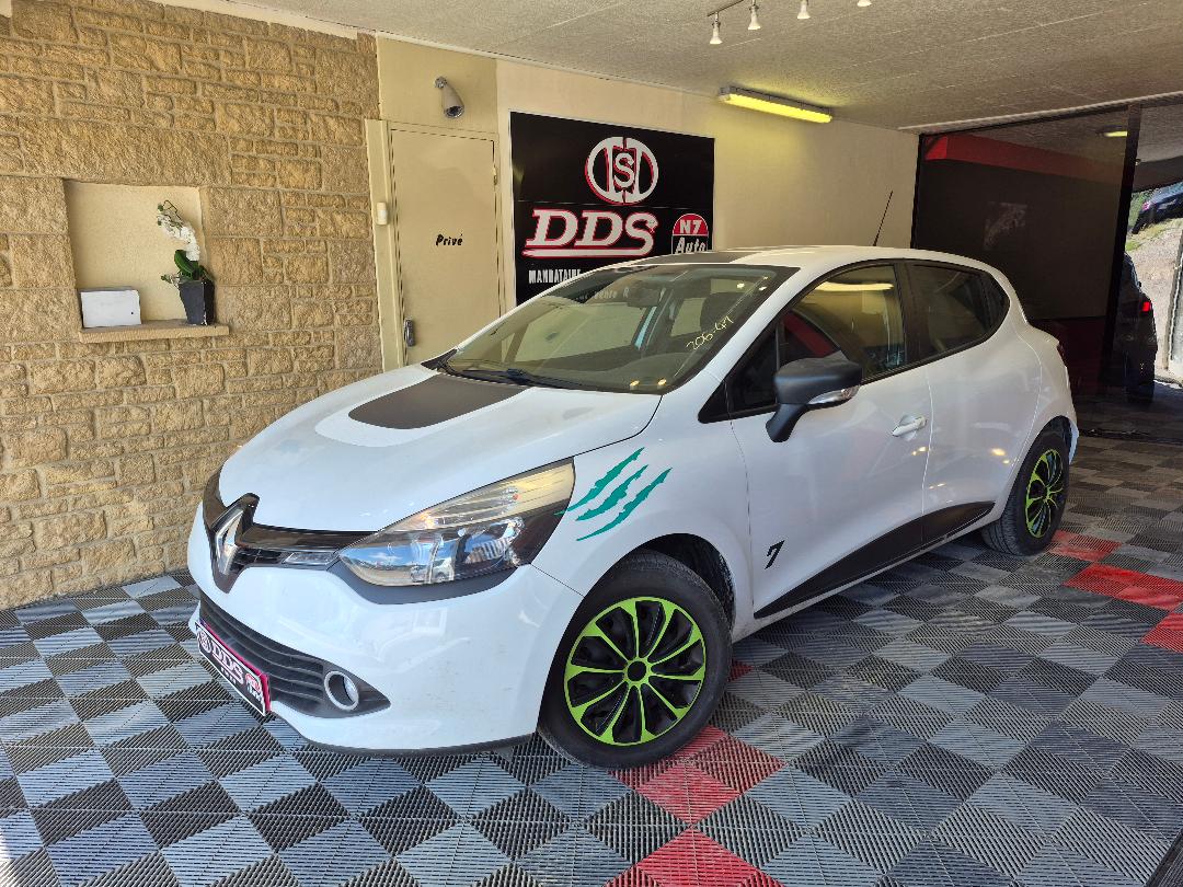 RENAULT CLIO - 1.2 75 CV 5 PLACES DISTRI NEUF (2015)
