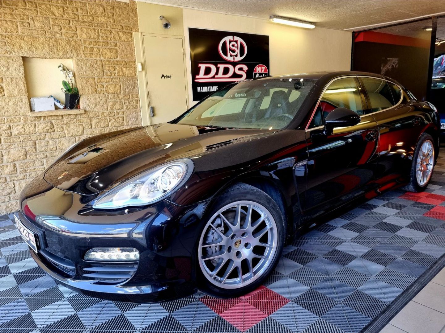 PORSCHE PANAMERA - S V8 4.8 L 400CV TOIT OUVRANT REVISER (2010)