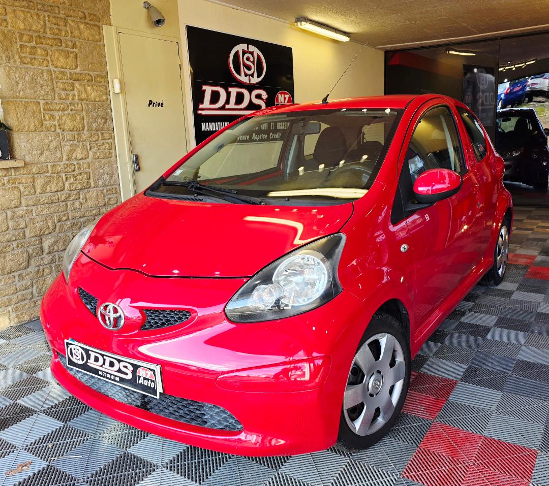 TOYOTA AYGO - HDI 70 CV DISTRI EMBRAYAGE NEUF ! (2008)