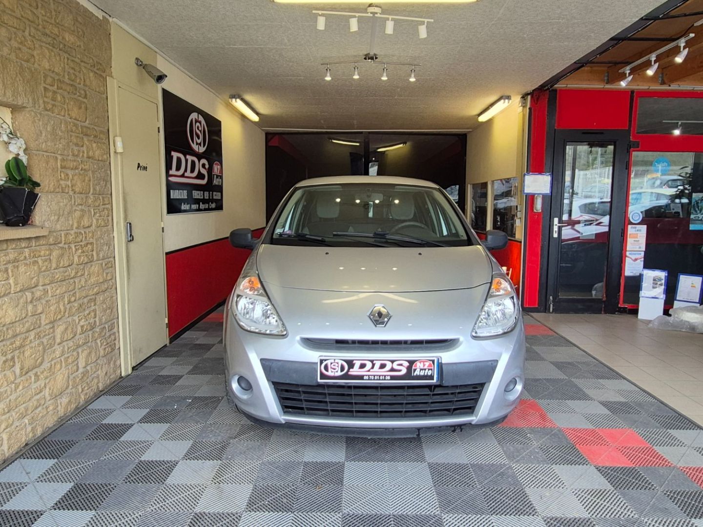 RENAULT CLIO III - 1.2 L NIGHT AND DAY CLIM DISTRI NEUVE (2011)