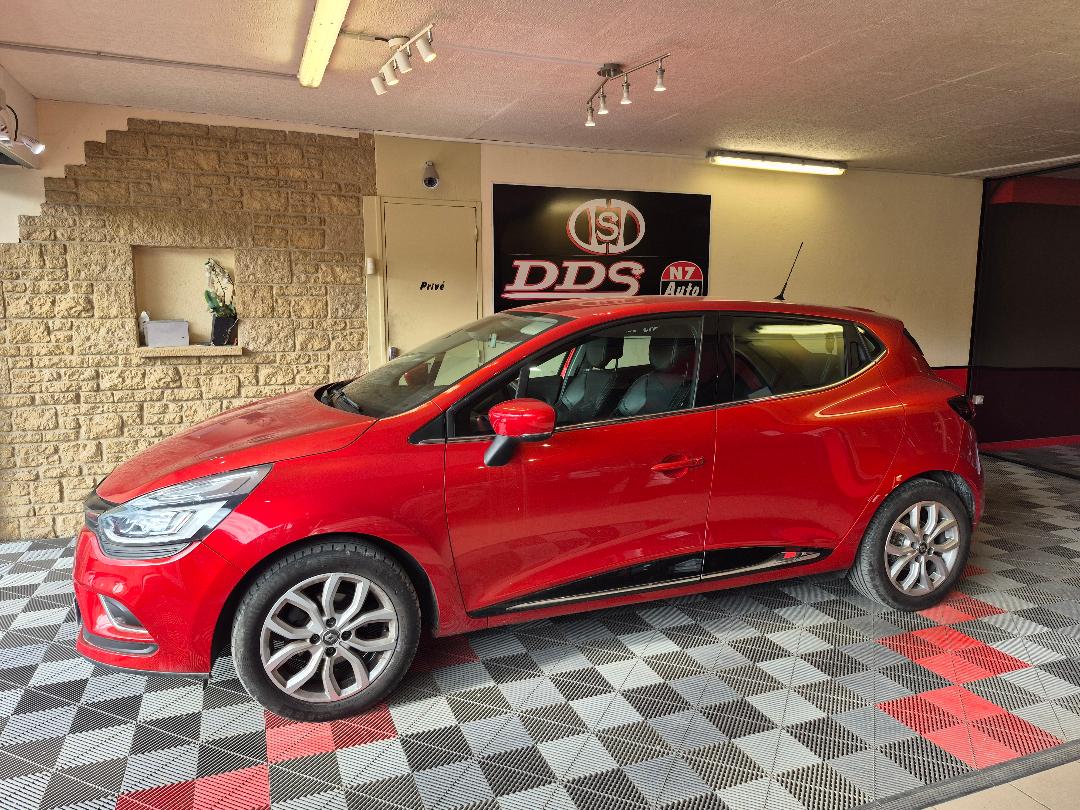 RENAULT CLIO IV - BOITE AUTO GPS CLIM REGUL 1.2I 120 (2017)