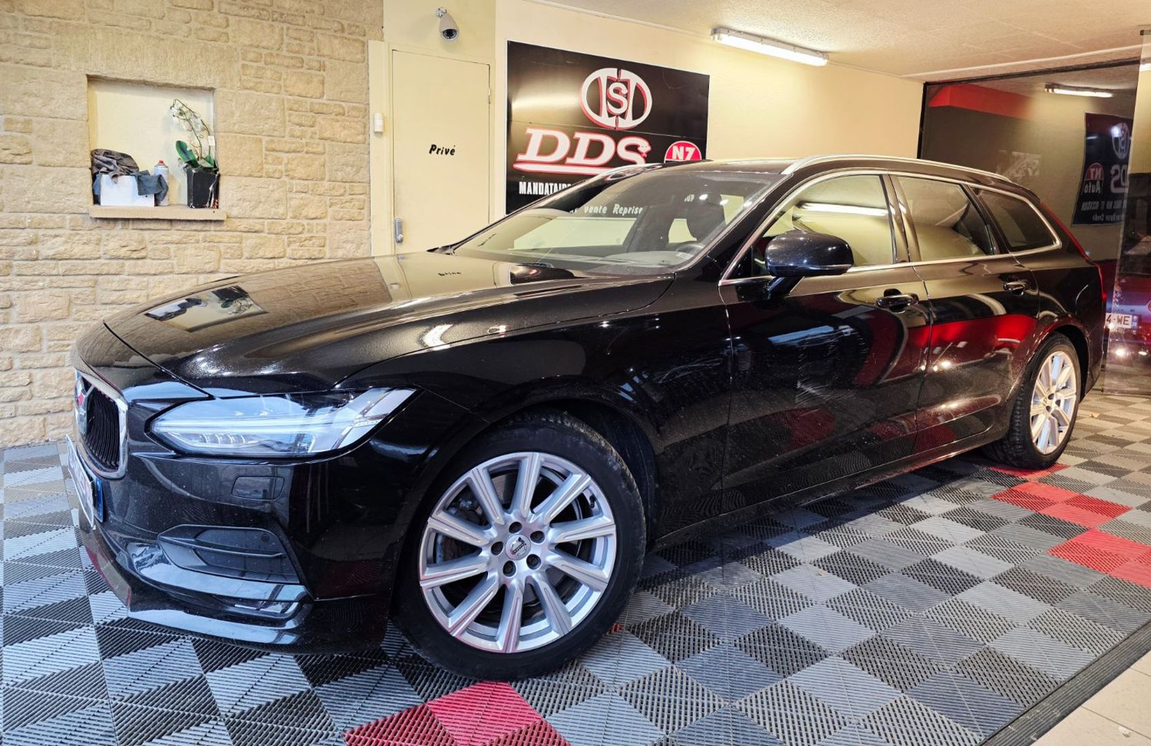 VOLVO V90 II - D5 235 CH FULL OPTIONS 4X4 (2018)