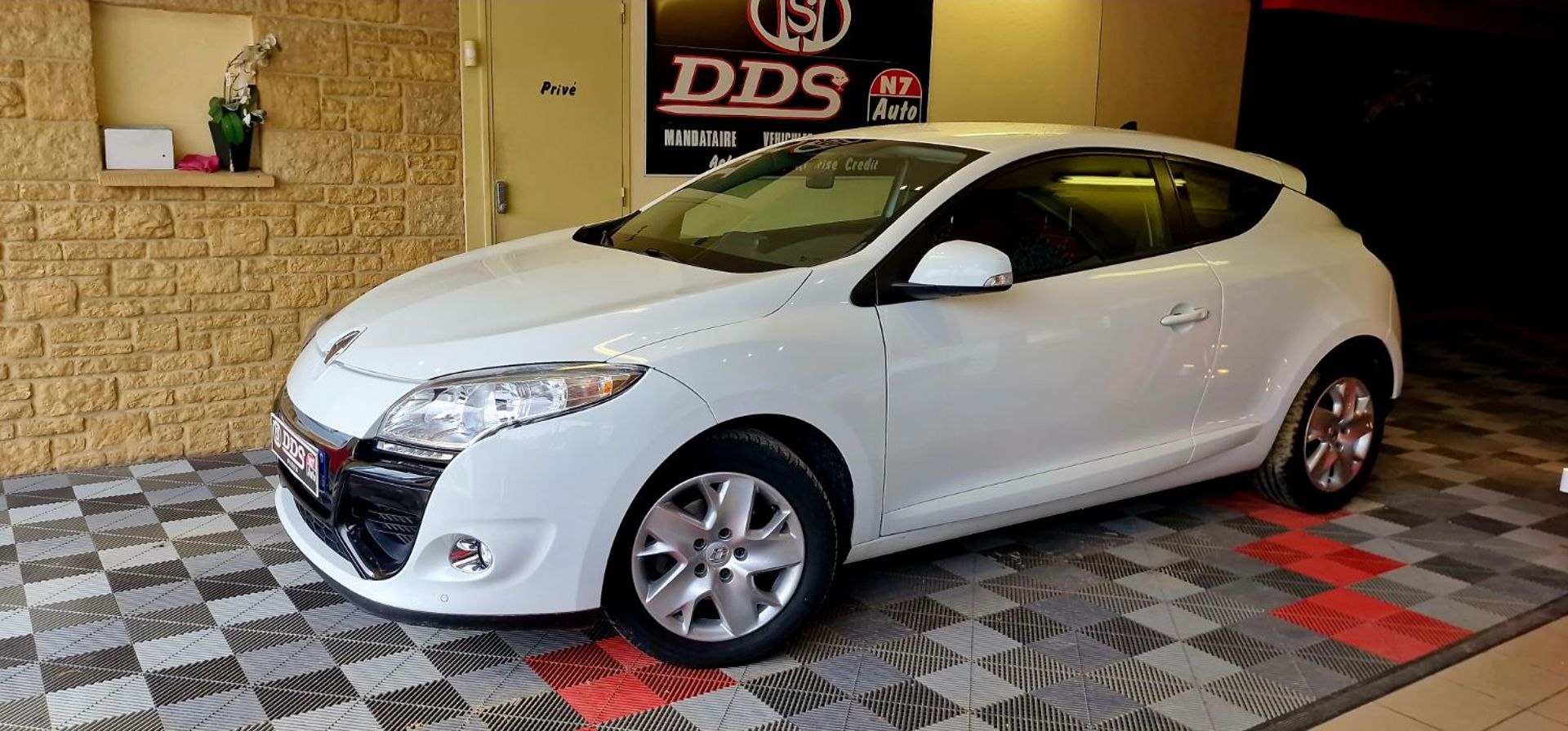 RENAULT MEGANE III - COUPÉ DCI 110CH DYNAMIQUE PH 2 (2014)