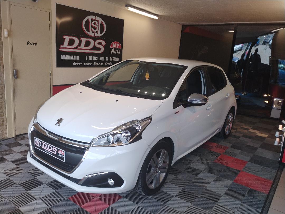 PEUGEOT 208 - 1.2 STYLE ECRAN TACTILE CT OK 82 CV