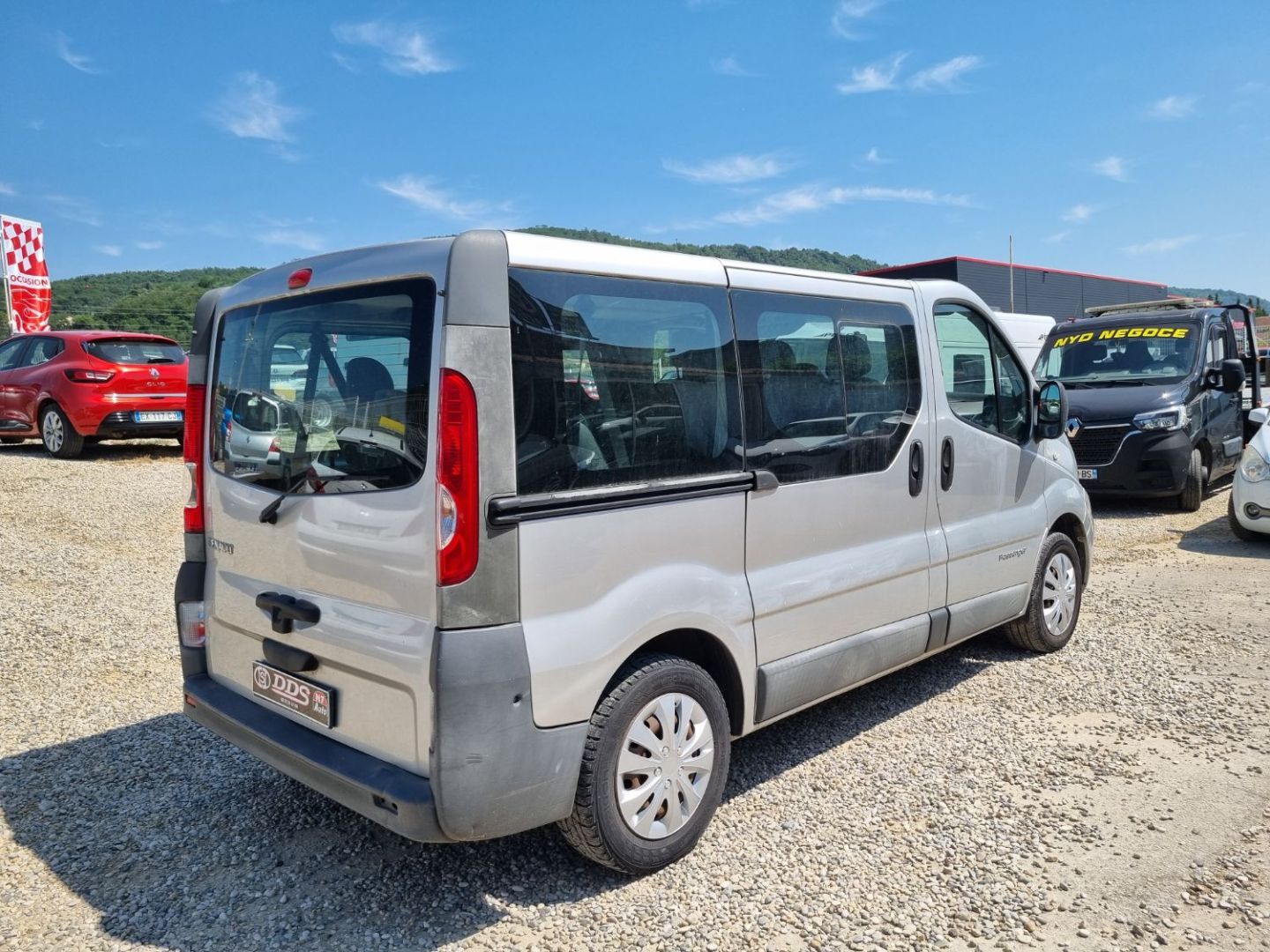 RENAULT TRAFIC II L1H1 COMBI 9 PLACES - 2.0DCI 115 CLIM