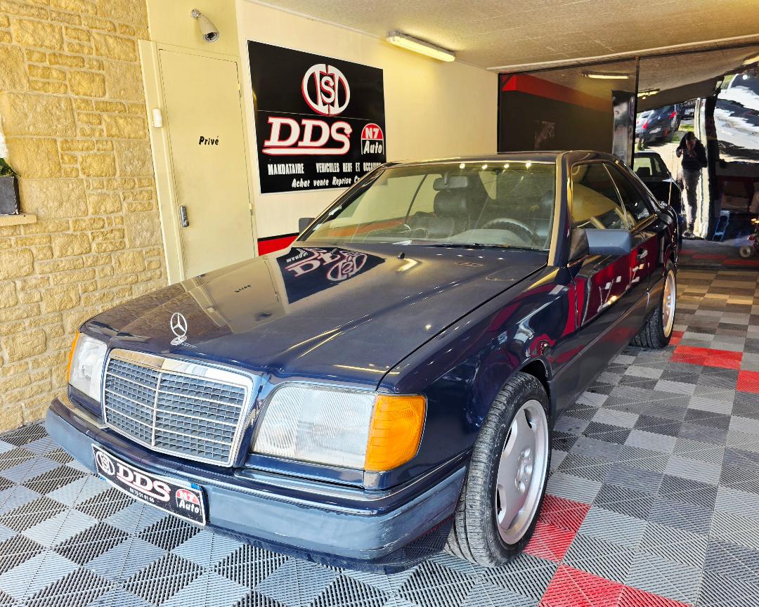 MERCEDES-BENZ 300 CE C124 - 12V EN L ETAT ROULANTE