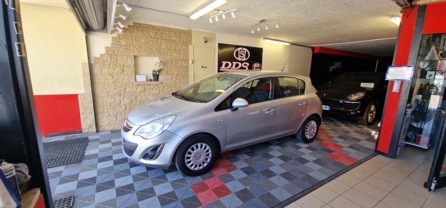 OPEL CORSA - 1.2 I 85 REGULATEUR CLIM CRIT'AIR 1 CT OK