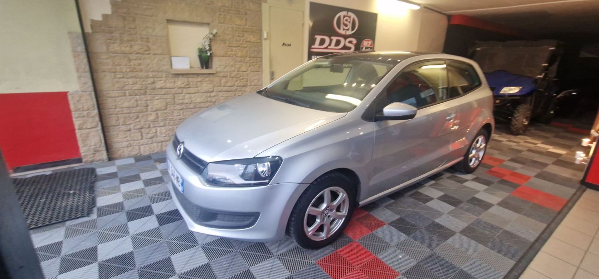 VOLKSWAGEN POLO - BOITE AUTO CLIM (2012)