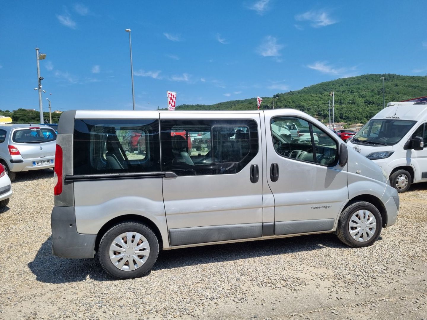 RENAULT TRAFIC II L1H1 COMBI 9 PLACES - 2.0DCI 115 CLIM
