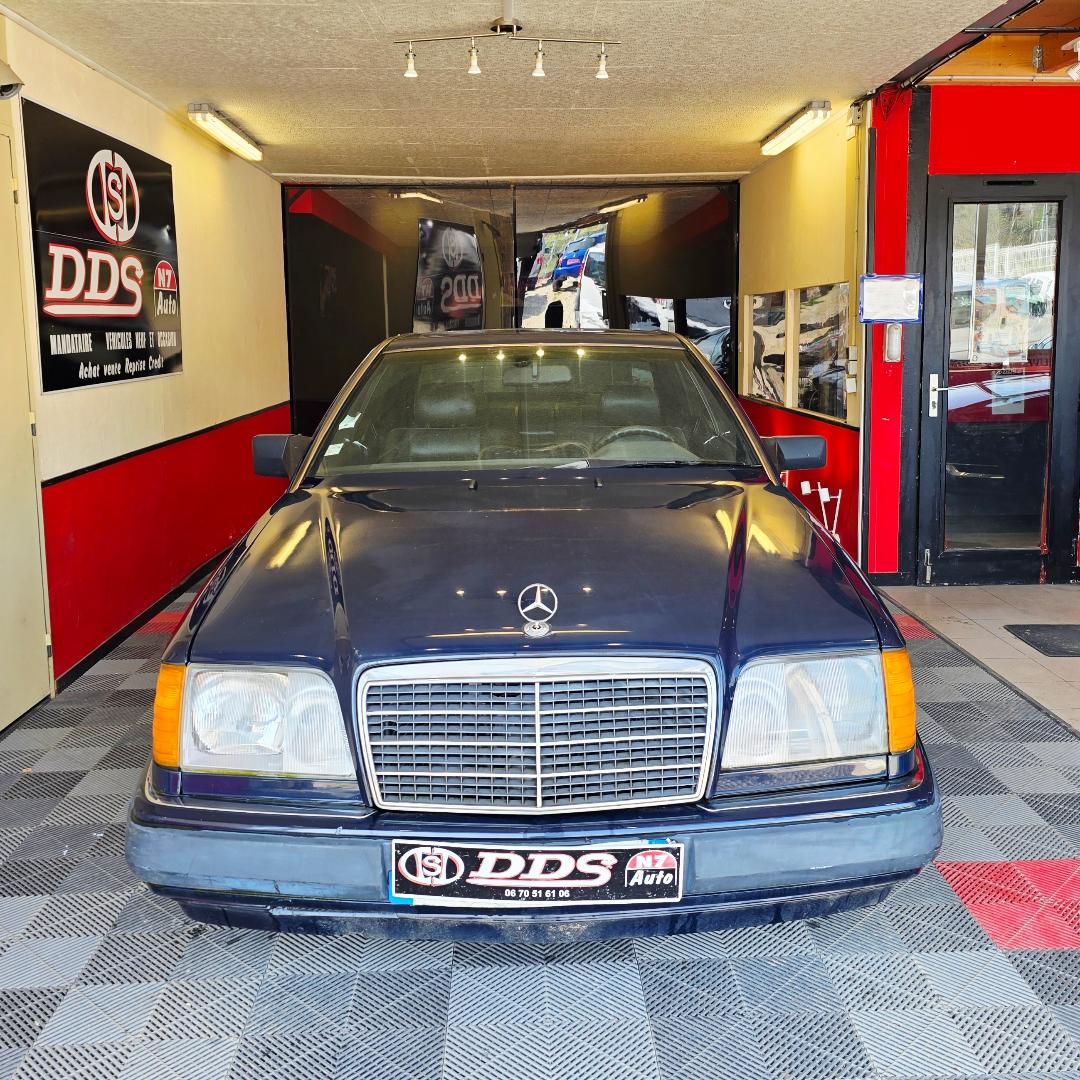 MERCEDES-BENZ 300 CE C124 - 12V EN L ETAT ROULANTE