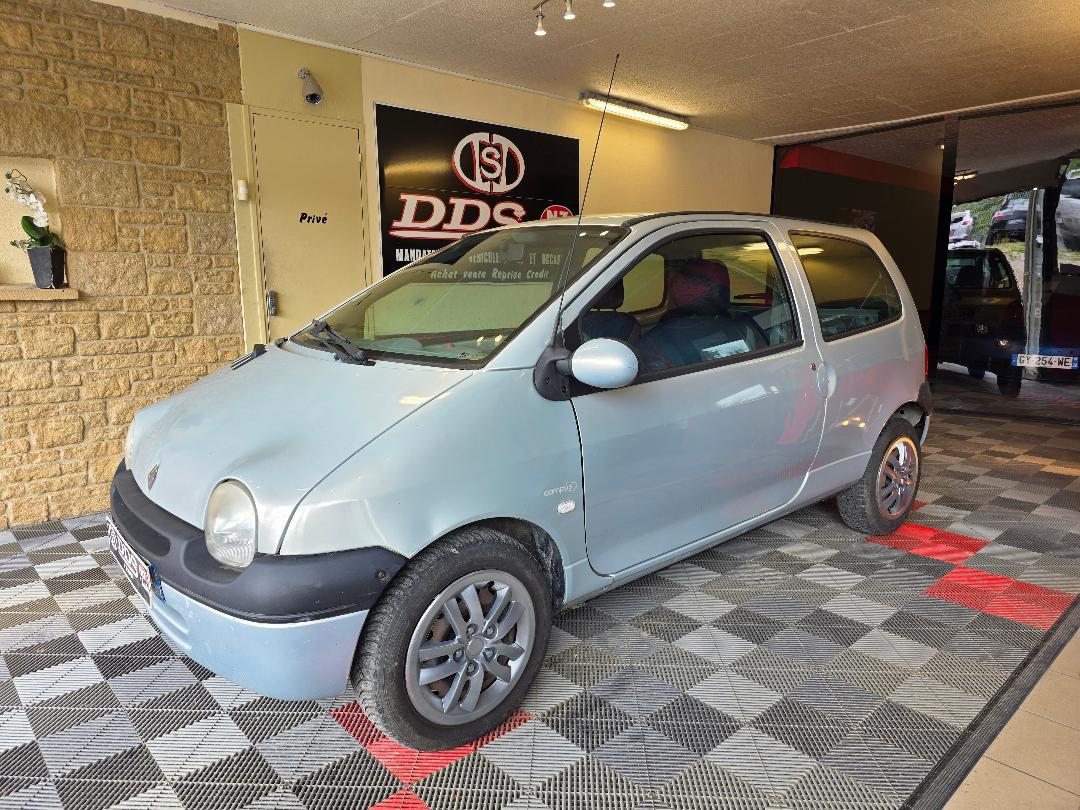 RENAULT TWINGO I - 1.2i 75 CV DISTRI NEUVE CT OK