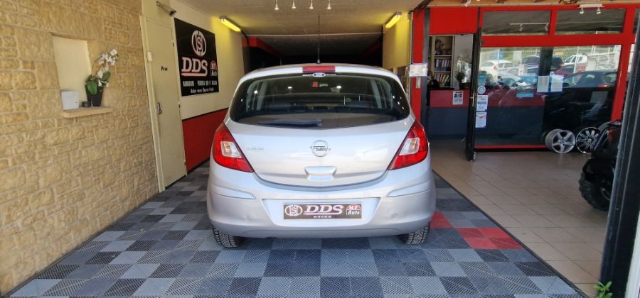 OPEL CORSA - 1.2 I 85 REGULATEUR CLIM CRIT'AIR 1 CT OK