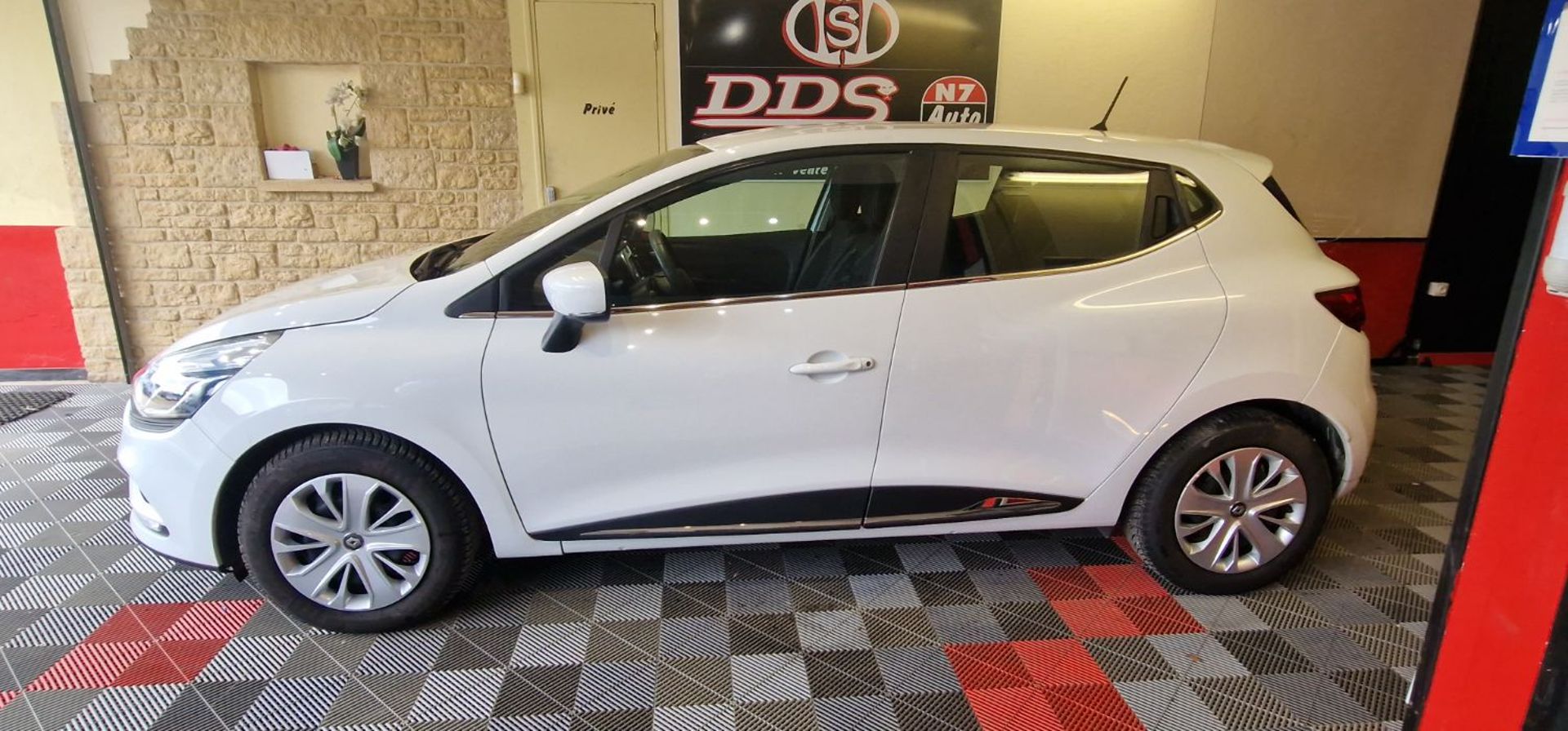 RENAULT clio - 1.2 75 CV GPS CLIM REGUL AUTHENTIQUE