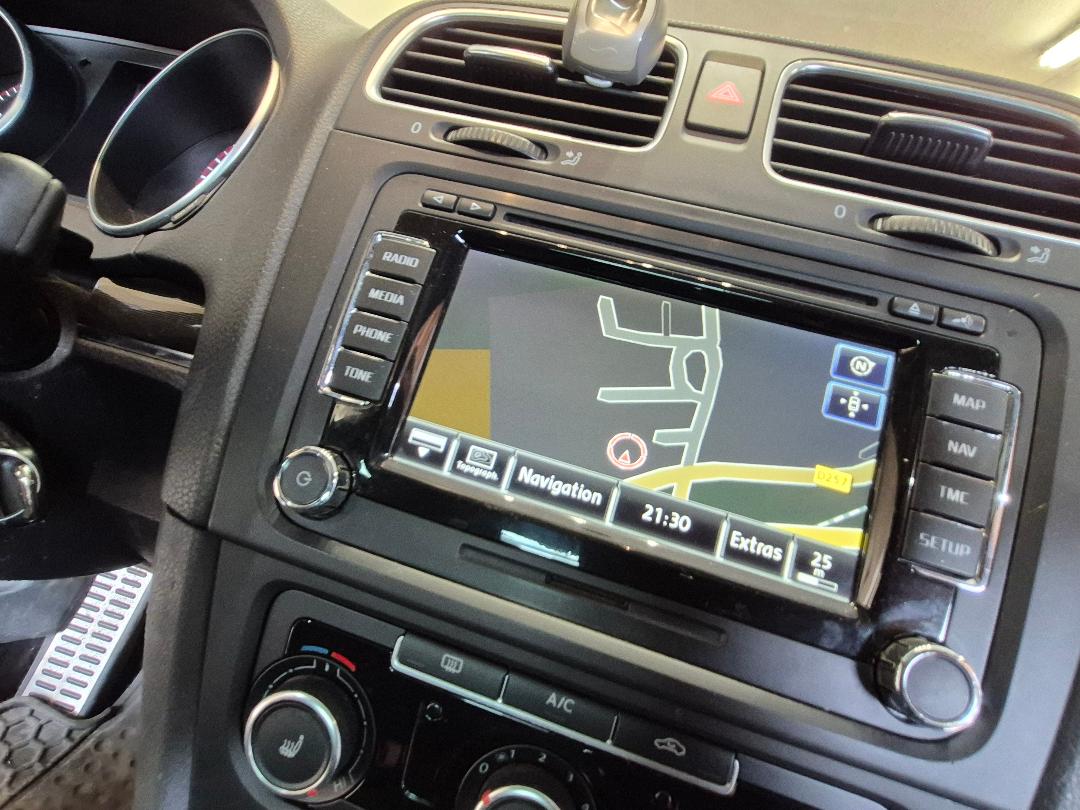 VOLKSWAGEN GOLF VI - GTI 200 CV CLIM REGUL GPS A MARCHAND