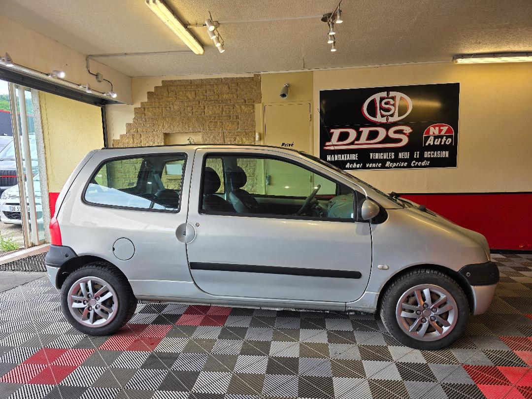 RENAULT TWINGO I - 1.2i 75 CV DISTRI NEUVE CT OK