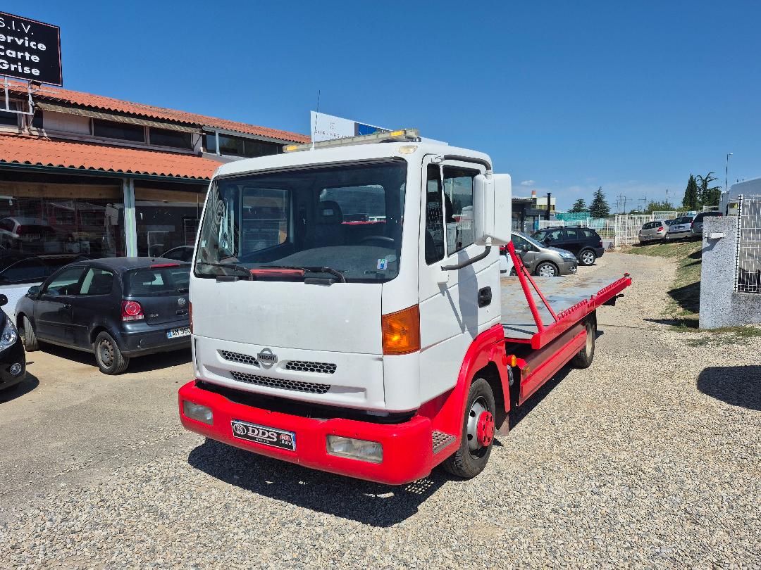 NISSAN ATLEON - VL 3.0 D 125 CV TRES BON ETAT REVISé