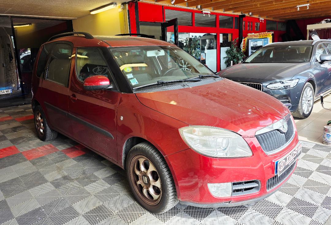 SKODA ROOMSTER - 1.6i - 16V BOITE AUTO CT OK