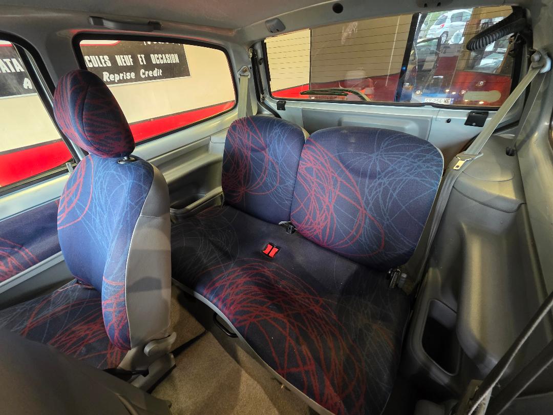 RENAULT TWINGO I - 1.2i 75 CV DISTRI NEUVE CT OK