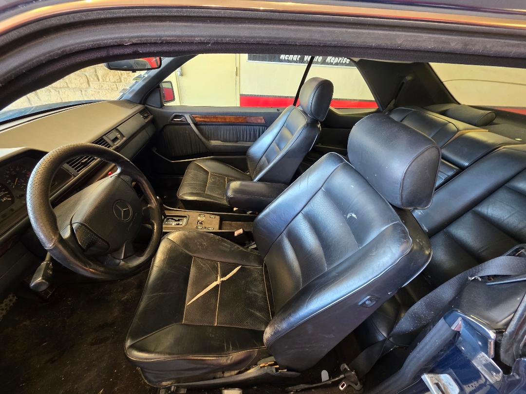 MERCEDES-BENZ 300 CE C124 - 12V EN L ETAT ROULANTE