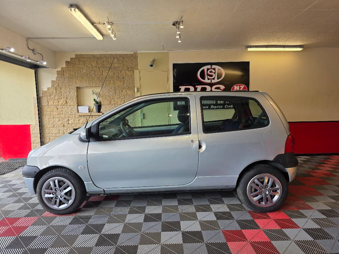 RENAULT TWINGO I - 1.2i 75 CV DISTRI NEUVE CT OK