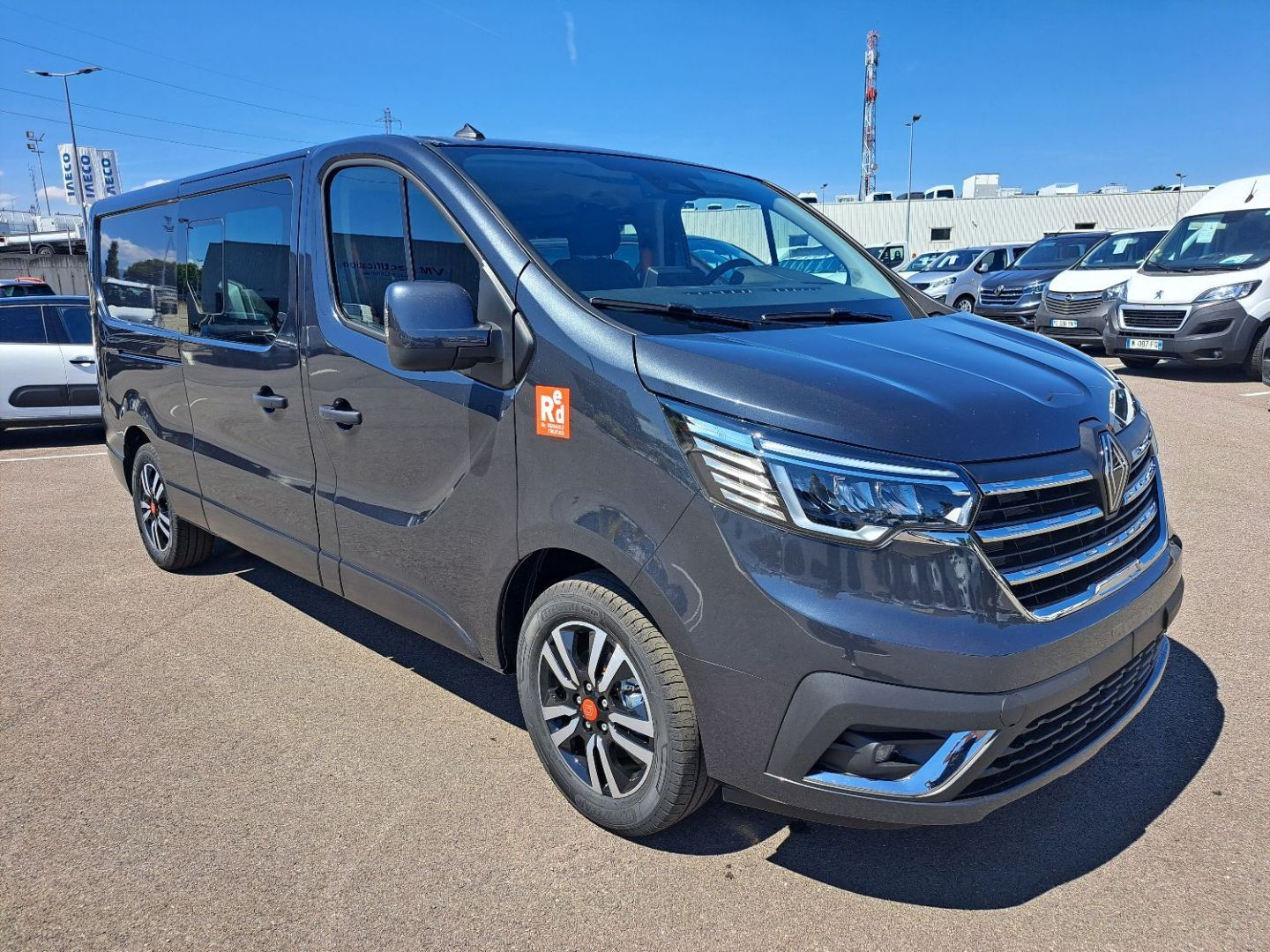 RENAULT RENAULT TRAFIC CABINE L2H1 3T BLUE DCI 170 BVA9 GSR2 EXCLUSIVE 5PL